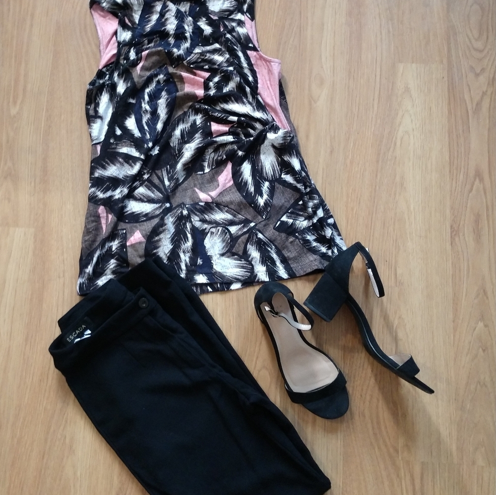 Nic and Zoe Faux wrap blouse